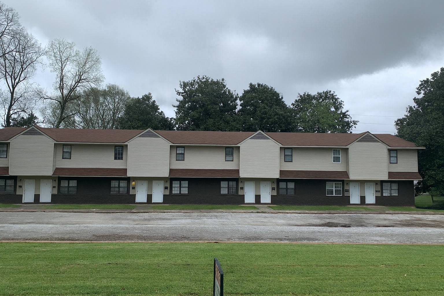 1414 College Street Southeast - 2